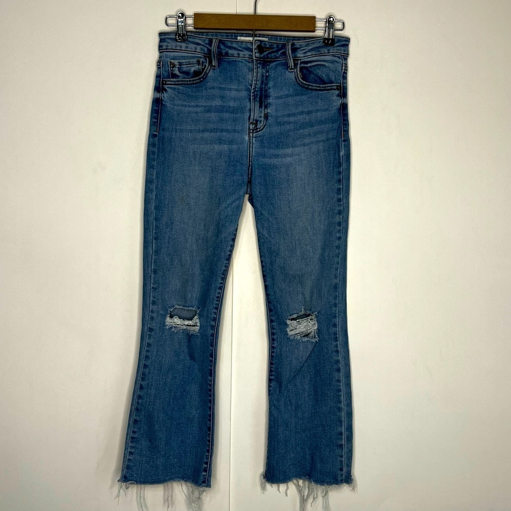 Hidden Distressed Crop‎ Jeans